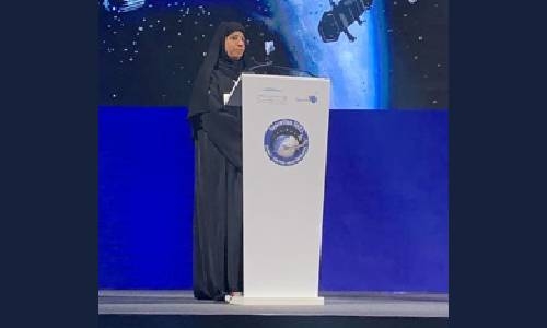 NSSA shows Bahraini AI innovative space debris-monitoring system at Dubai forum