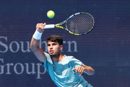 Alcaraz battles as Shelton, Zverev race into Cincinnati third round Alcaraz battles as Shelton, Zverev race into Cincinnati third round