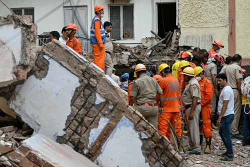 Deadly Building Collapse in India: Six Killed, Rescue Efforts Underway Deadly Building Collapse in India: Six Killed, Rescue Efforts Underway