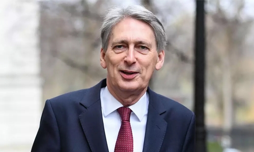 Britain plans fiscal buffer : Hammond Britain plans fiscal buffer : Hammond