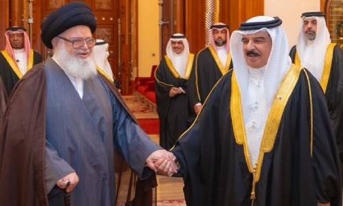 HM King Hamad praises peace-loving religious scholars