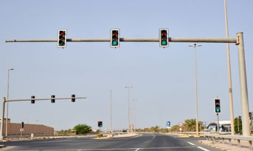 Blinking green cuts accident rate Blinking green cuts accident rate