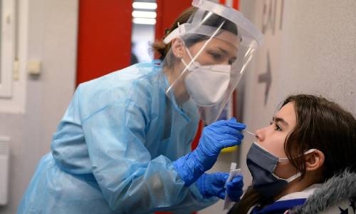 Global shortage of nurses set to grow as pandemic enters third year, says ICN