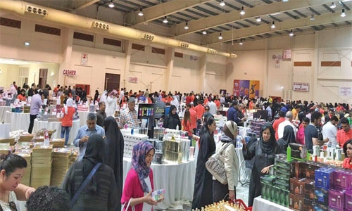 Al Hawaj Bazaar shopping extravaganza Al Hawaj Bazaar shopping extravaganza