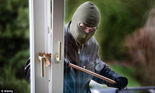 Bahrain court jails man for burglary Bahrain court jails man for burglary