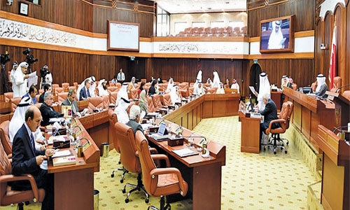 Shura Council agrees to separate religion, politics