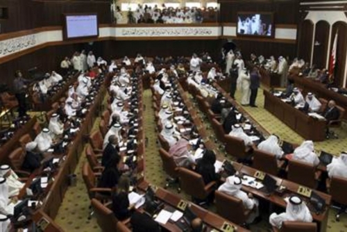 MPs support evening hours for ministries MPs support evening hours for ministries