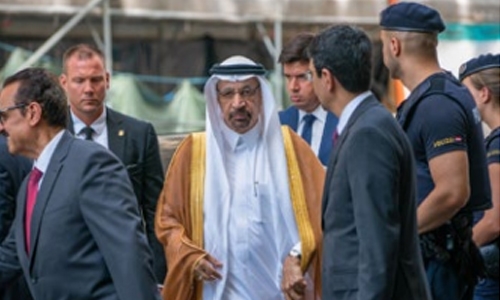 Oil jumps on Saudi, Russia output deal