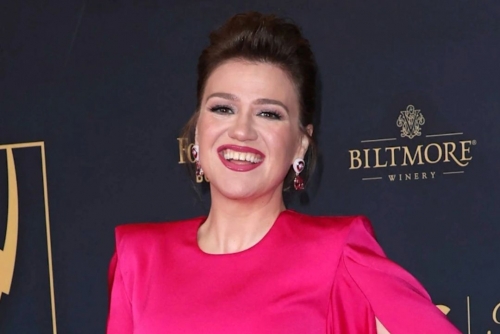 Kelly Clarkson ‘will return to her talk show this autumn’ 