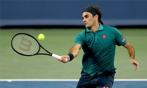 Federer, Djokovic cruise on Federer, Djokovic cruise on