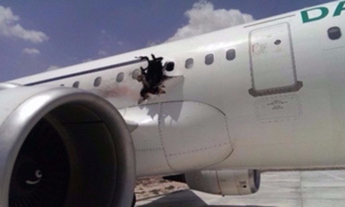 Shebab claims bomb attack on Somalia plane