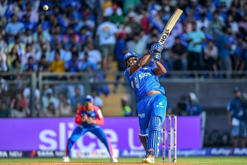 Shepherd blasts 32 in final over as Mumbai take first IPL win