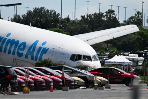 Pilot ignored warnings before deadly Miami cargo crash, NTSB says