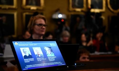 Trio takes chemistry Nobel for 'cool' method to study molecules Trio takes chemistry Nobel for 'cool' method to study molecules