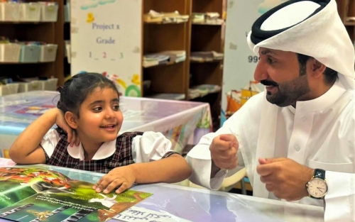 The Little Teacher Who Speaks With Her Hands The Little Teacher Who Speaks With Her Hands