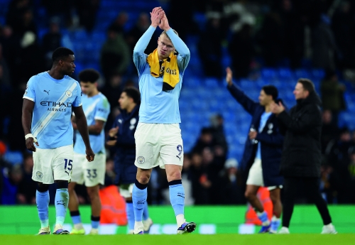 Guardiola blames Man City team for Haaland struggles