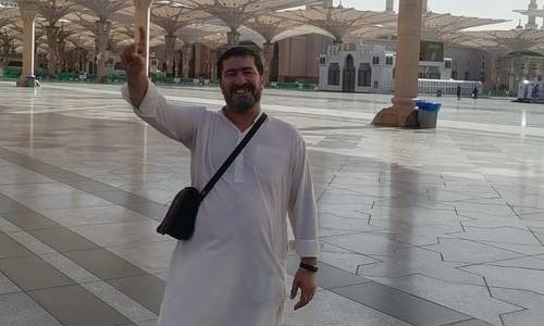 British pilgrim completes 6,500km walk from UK to Saudi Arabia for Hajj