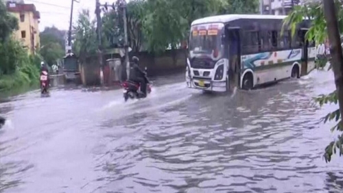 Floods kill 4 in last 24 hours in India; rivers flowing above danger mark Floods kill 4 in last 24 hours in India; rivers flowing above danger mark