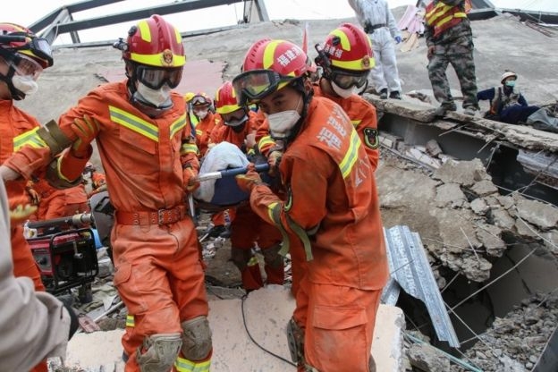 Coronavirus: Six dead in China quarantine hotel collapse