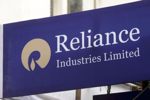 India’s Reliance Reports 12.5% Profit Dip Amid Global Energy Volatility