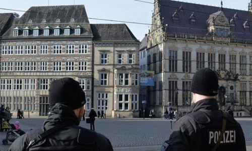 Knife attacker in Russian city wounds 8, shot by police