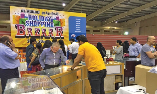 Fantastic discounts at Al Hawaj bazaar Fantastic discounts at Al Hawaj bazaar