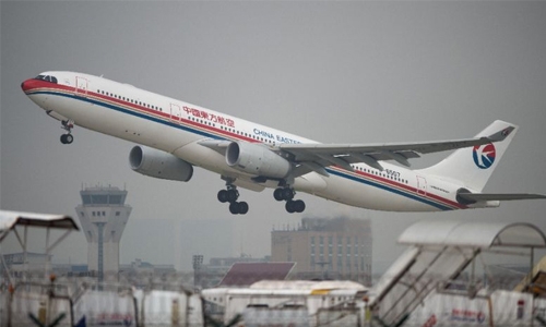 Plane skids off Hong Kong runway in heavy rain Plane skids off Hong Kong runway in heavy rain