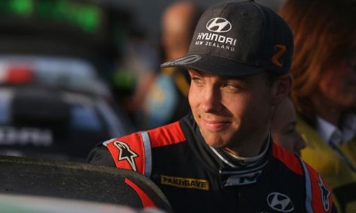 Kiwi Paddon holds off Ogier in Argentina