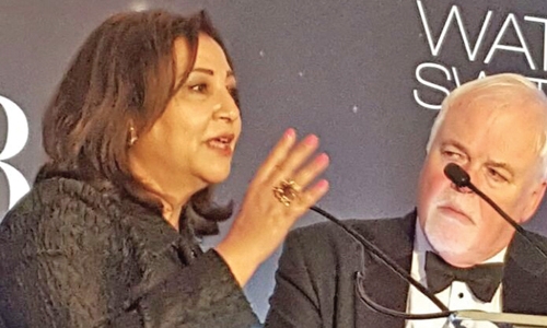 Bahraini writer Sawsen Al-Shaer receives award Bahraini writer Sawsen Al-Shaer receives award