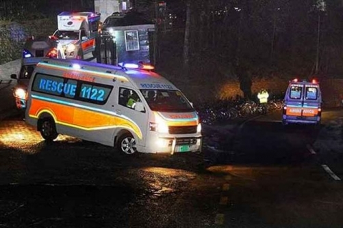 Tragic Road Accident in Pakistan Claims 14 Lives