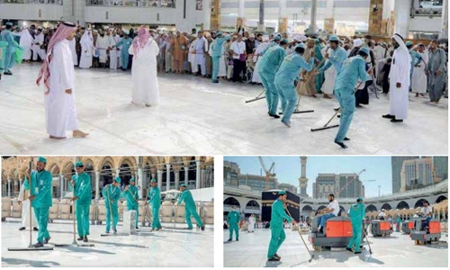 Small army of workers keep Makkah’s Grand Mosque courtyard clean during Ramadan