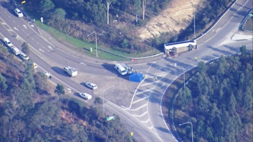 Ten dead in Australia wedding bus crash Ten dead in Australia wedding bus crash