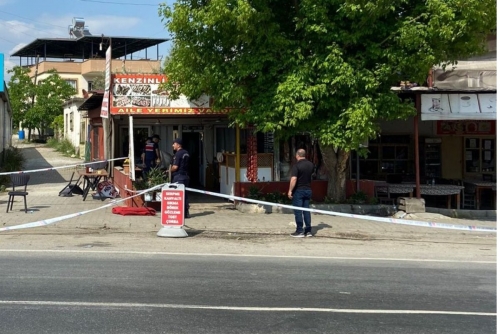 Gunman kills six and injures eight in Türkiye , media reports say Gunman kills six and injures eight in Türkiye , media reports say