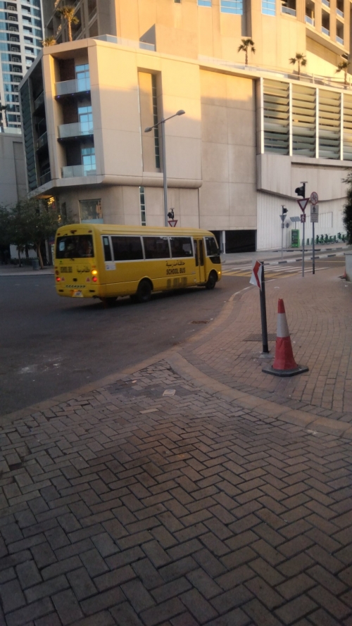 Dubai to Launch School Bus Pooling to Cut Traffic and Costs