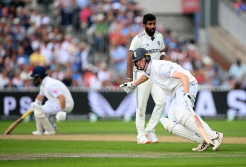 England make quick start after dismissing India in fourth Test