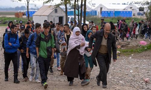 Germany to send 'tens of thousands' of migrants back to Balkans Germany to send 'tens of thousands' of migrants back to Balkans