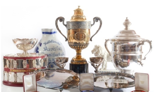 Boris Becker auctions trophies to pay off debts
