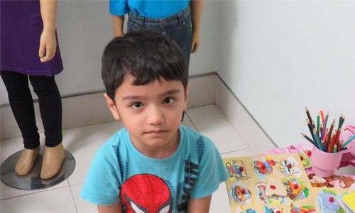 Dubai’s lost mall child speaks English, loves hamburgers