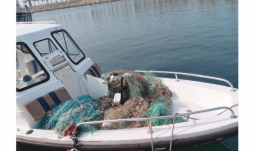 Coast Guard Seizes Illegal Fishing Gear Across Bahrain Coast Guard Seizes Illegal Fishing Gear Across Bahrain