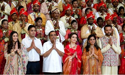 Asia’s richest man launches mass weddings to celebrate son’s nuptials Asia’s richest man launches mass weddings to celebrate son’s nuptials