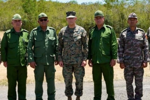 Top US and Cuban generals meet at Guantanamo Bay Top US and Cuban generals meet at Guantanamo Bay