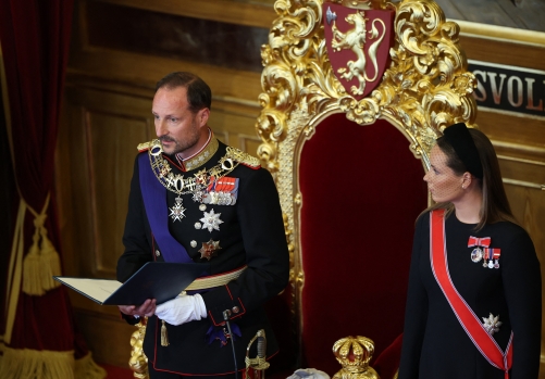 Norway’s King Haakon VIII Swears Oath to Constitution
