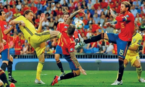 Spain get better of Sweden 