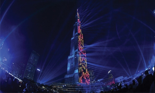 Dubai rings in New Year with laser show Dubai rings in New Year with laser show
