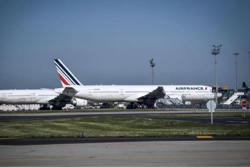 Air France extends Mideast flight suspensions to May 3
