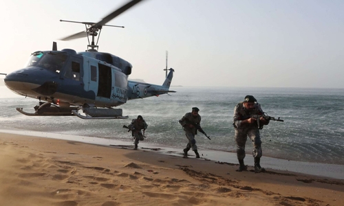 Iran holds war drills ahead of nuclear talks with world powers