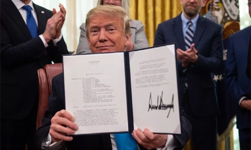 Trump signs ‘Space Force’ directive