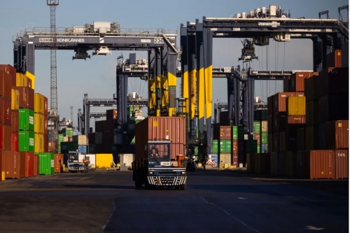 UK exports to US slump as tariffs bite: official data
