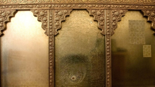 Protest-hit Iran vows to 'punish' those behind shrine massacre Protest-hit Iran vows to 'punish' those behind shrine massacre