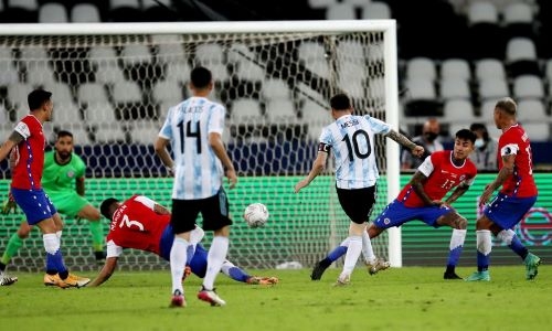Messi frustrated after Argentina draw with Chile